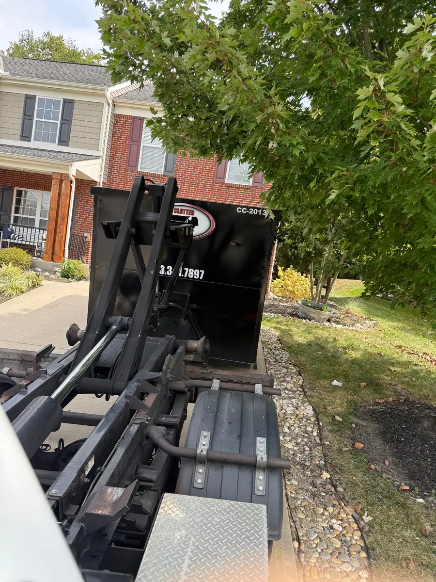 Clutter Cleanout 20 yard dumpster CC-2013 delivered on a residential driveway in Erlanger KY